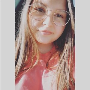 Meet your Posher, Meagan